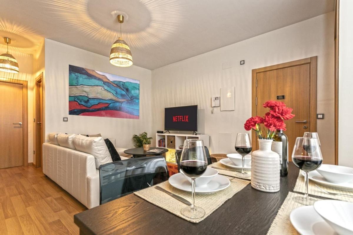 -Malagasunapts- Privateterrace Freeparking Pool Exterior foto